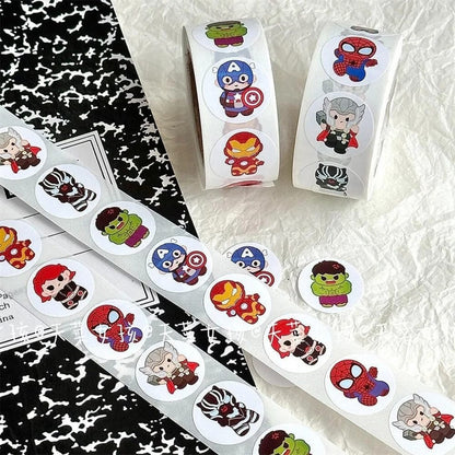 Rotulo Sticker Autoadhesivo Super Heroes 2 Cm X 500 Pcs